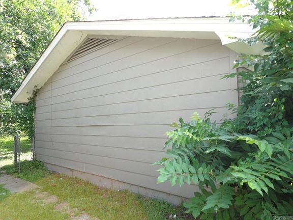 3rd image of 2605 W 37th Ave