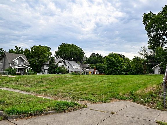 3rd image of 4003 Chestnut Ave