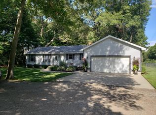 15126 160th Ave, Grand Haven, MI 49417