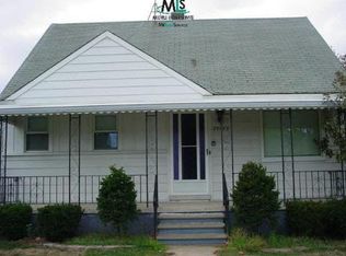 25729 E Winton St, Saint Clair Shores, MI 48081