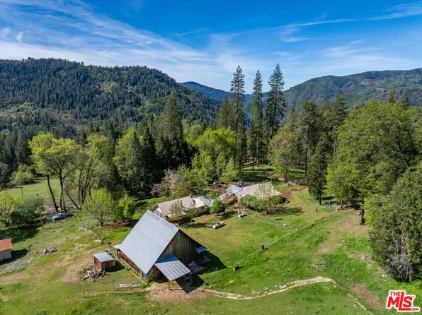 20441 Cove Rd, Montgomery Creek, CA 96065