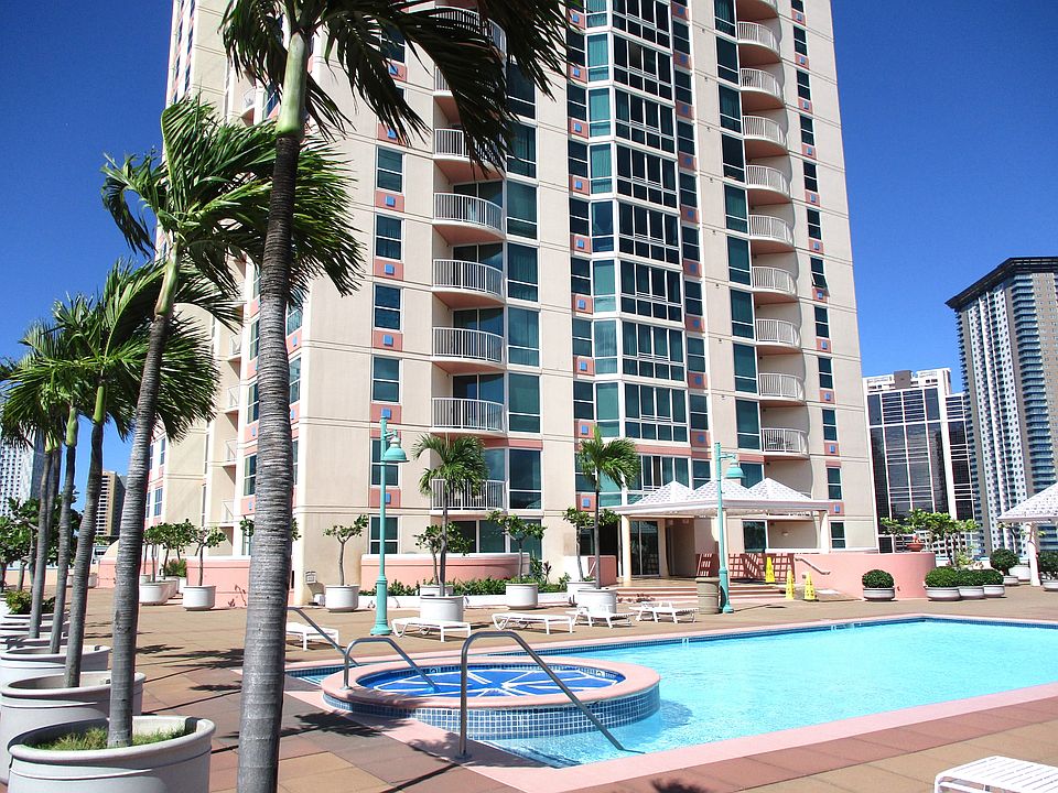1st image of 801 S King St APT 3607