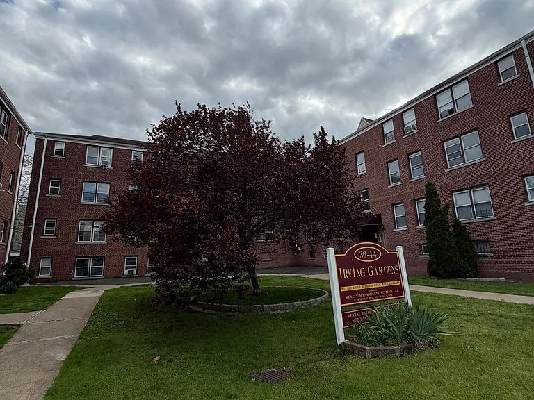 44 Irving St #6 — Photo 6