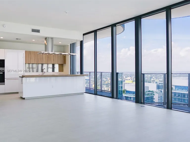 1000 Brickell Plz #Penthouse 5907 — Photo 10