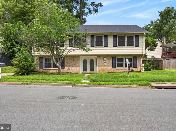 4002 Forge Dr, Woodbridge, VA 22193