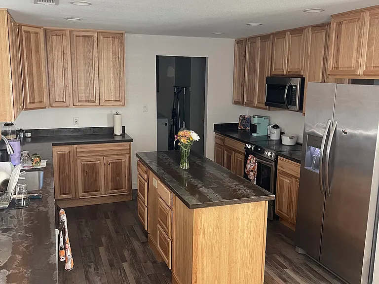 105 Hollywood Ave — Photo 5