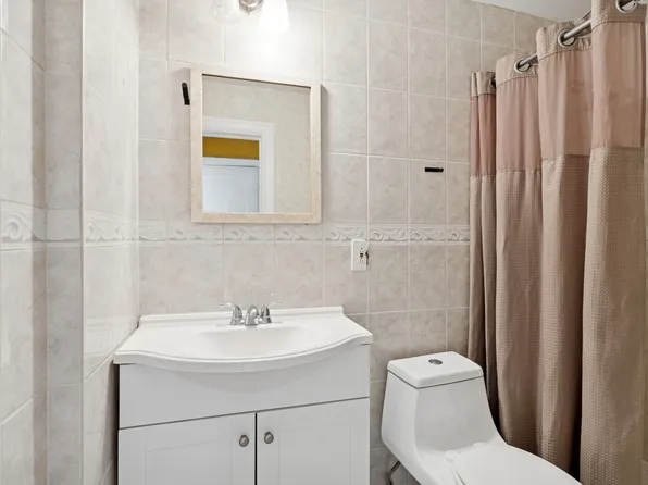 1197 Todt Hill Road image 6 of 8