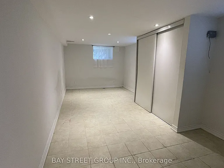 260 Moore Park Ave — Photo 17