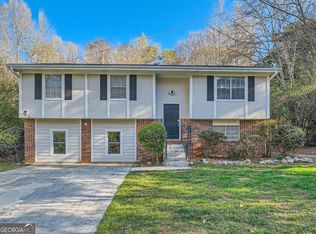 5852 Hallwood Ct, Lithonia, GA 30058