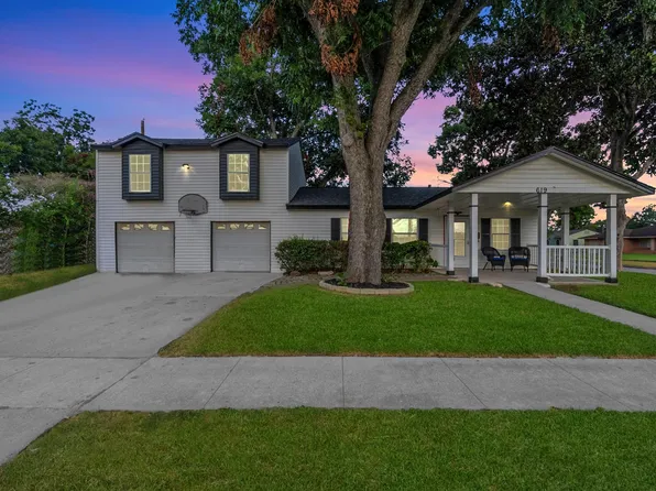 619 E Park St, Sugar Land, TX 77498