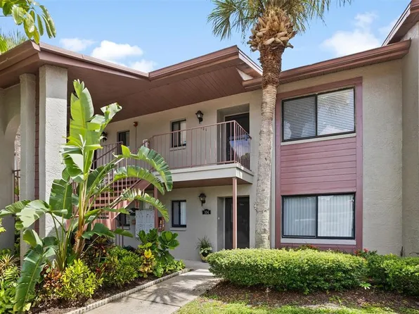 727 83rd Ave N APT 204, Saint Petersburg, FL 33702