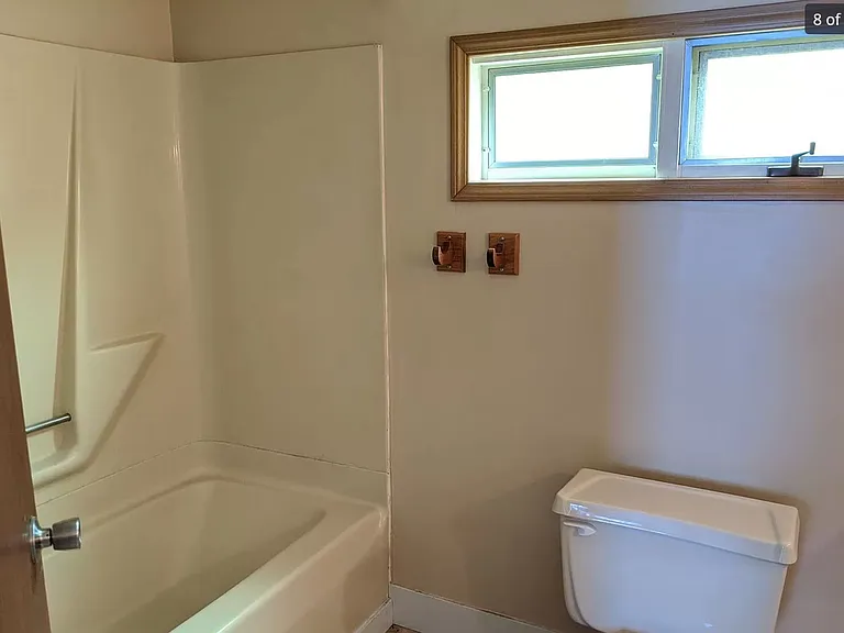 816 W Grand Ave — Photo 7
