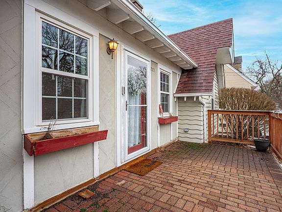 4th image of 271 Oakwood Dr