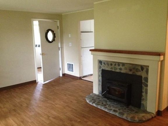 4th image of 16326 NE 43rd Ct