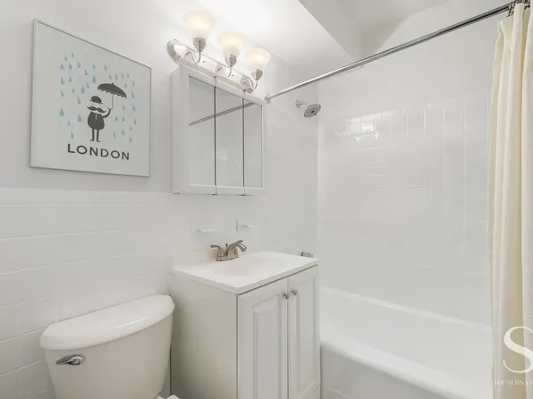 311 East 71st Street image 4 of 5