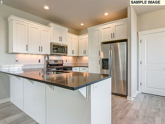 5th image of 5229 SE Stargrass St