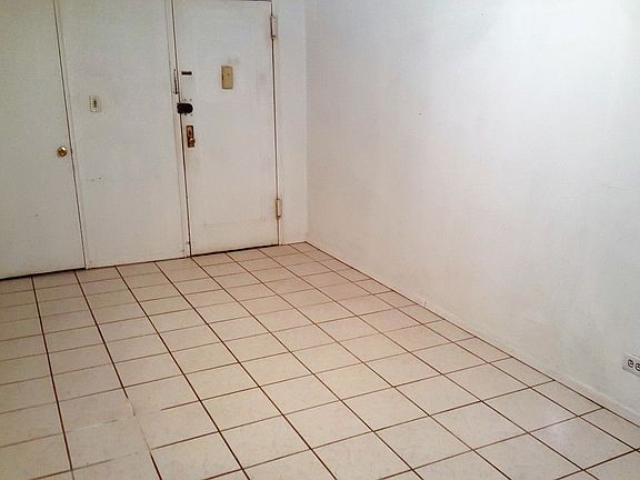 5th image of 20235 Foothill Ave APT B58