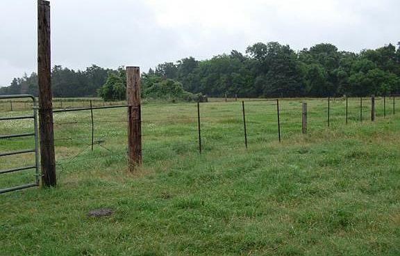 2nd image of 9196 N Highway 77