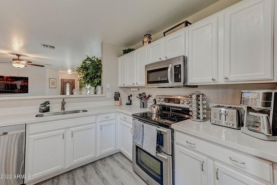 2477 E Meadow Land Dr, San Tan Valley, AZ 85140 Zillow