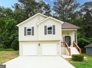 5582 Rockingwood Ct, Atlanta, GA 30349