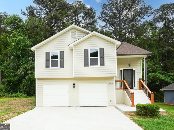 5582 Rockingwood Ct, Atlanta, GA 30349