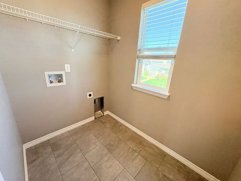 1750 Sipson Dr — Photo 16