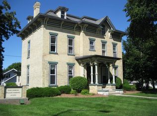 452 W Main St, Whitewater, WI 53190