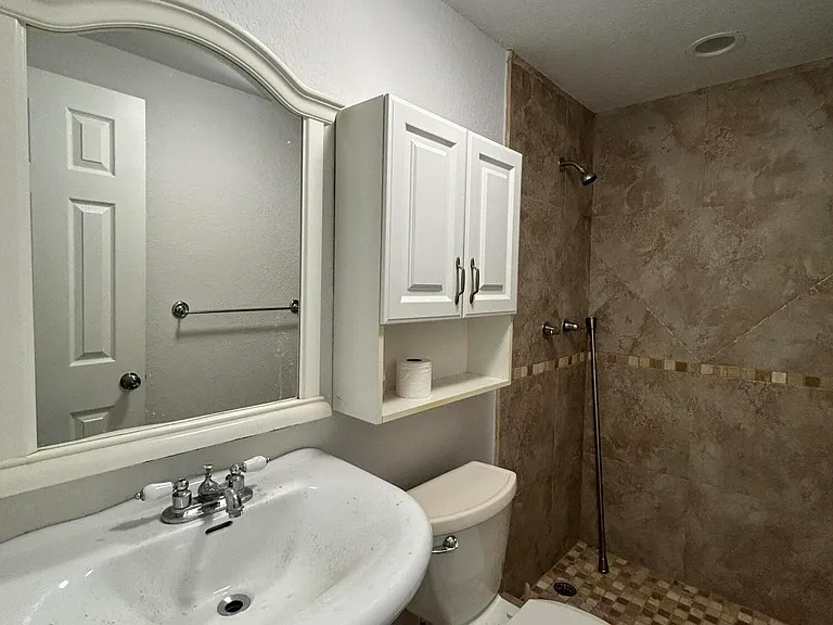 100 Sunset Ln — Photo 17