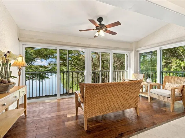 5660 Northboro Dr APT 202, Naples, FL 34110