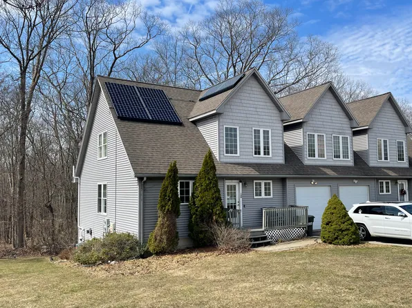18 Misty Meadow Ln, Oxford, MA 01540