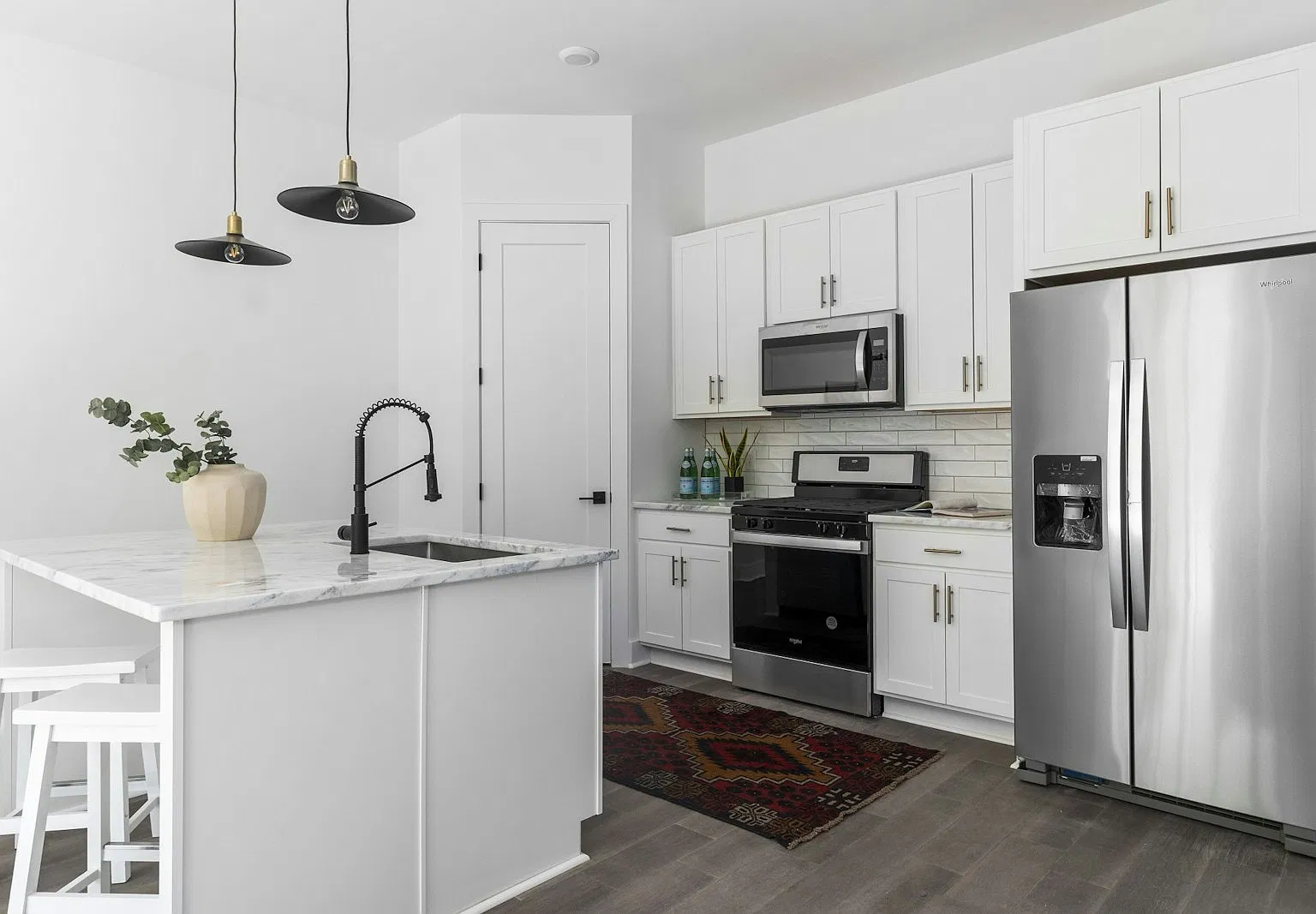 2308 Lloyd Avenue — Photo 4