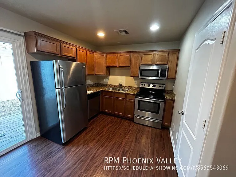 Bell Villas Apartments — Photo 26