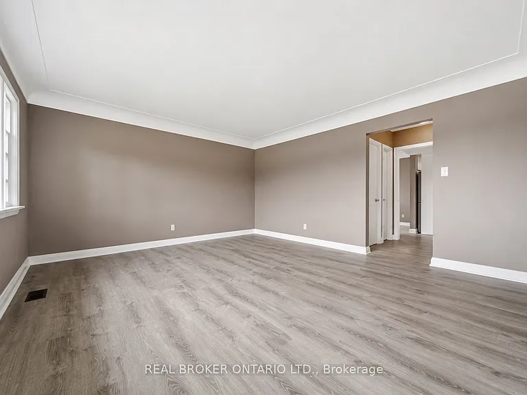 293 Highland Rd E #A — Photo 2