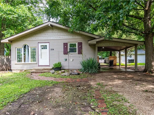124 E Montgomery St, Niantic, IL 62551