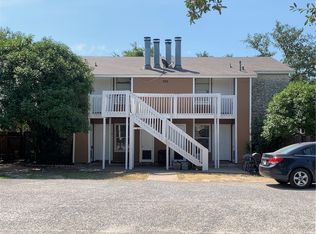 300 Algerita Dr APT B, Georgetown, TX 78628