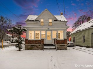 1046 Hall St SE, Grand Rapids, MI