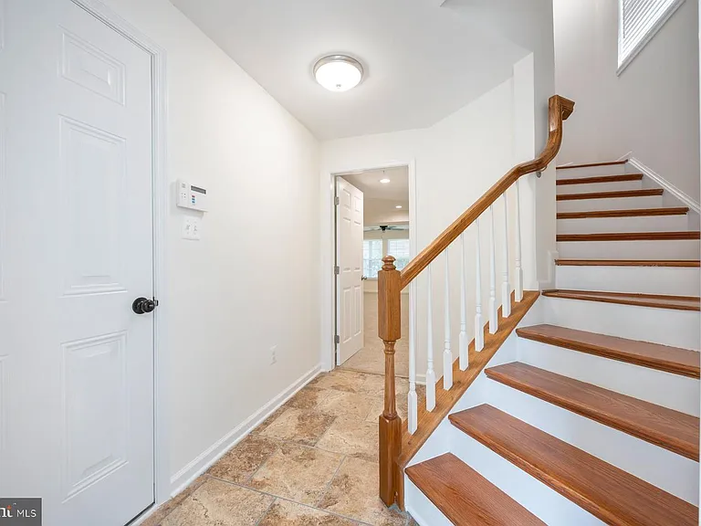 616 Warbler Walk — Photo 25