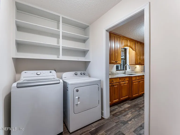 13926 Spanish Marsh Ct — Photo 25