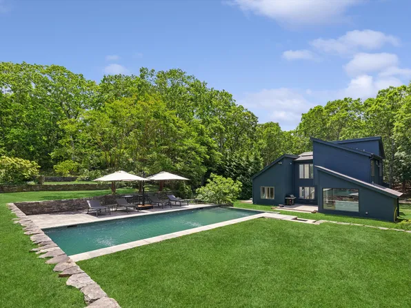 28 Pepperidge Ln, Amagansett, NY 11930