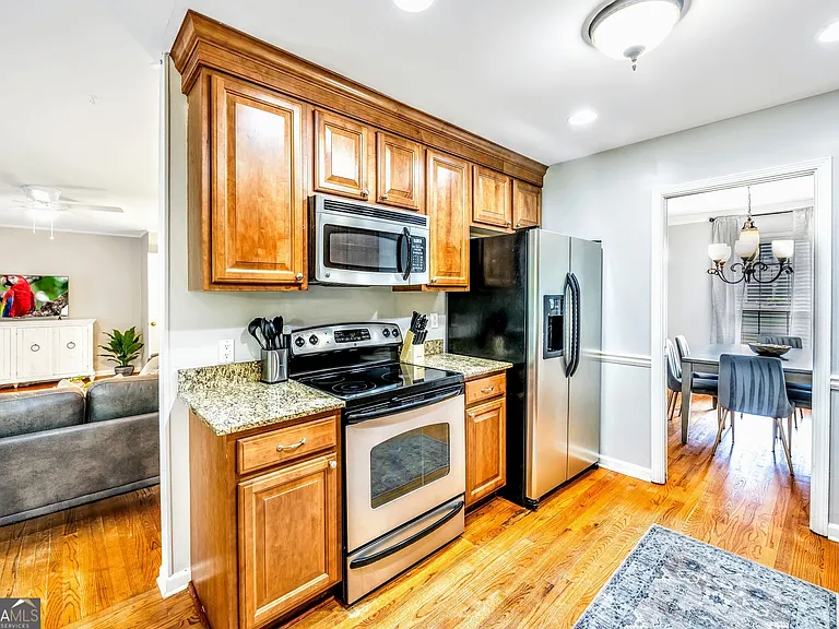 801 Mockingbird Ln — Photo 13