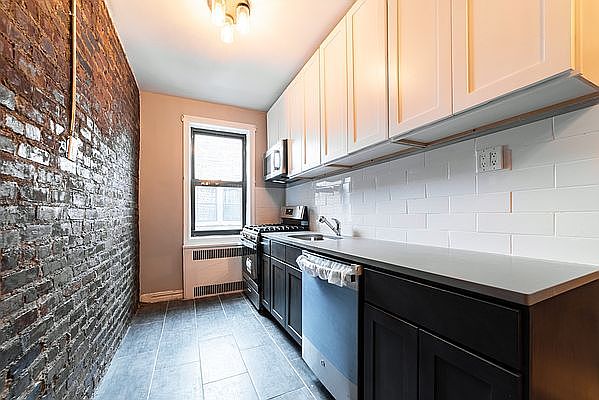 1st image of 15 Crooke Ave #6E