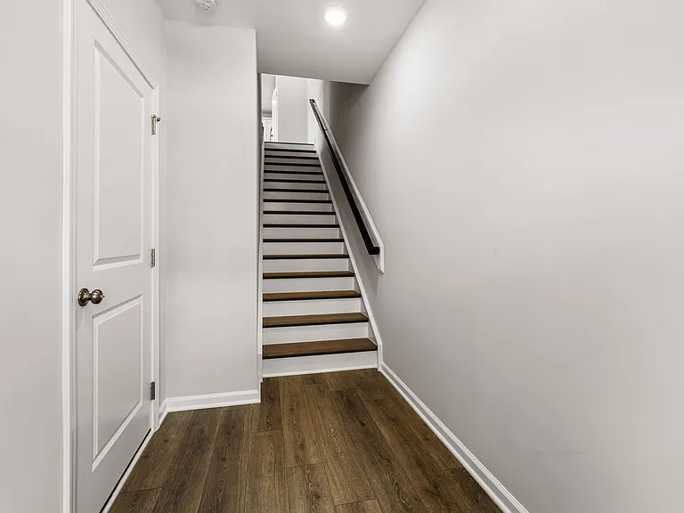 Abode Kerr Ridge — Photo 43
