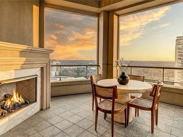 3376 Peachtree Rd NE #41A — Photo 4