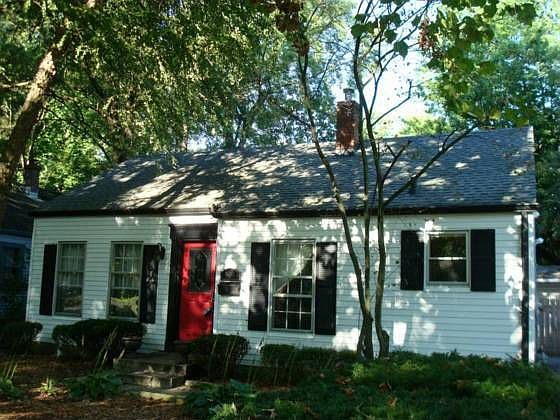 1st image of 5654 Rosslyn Ave