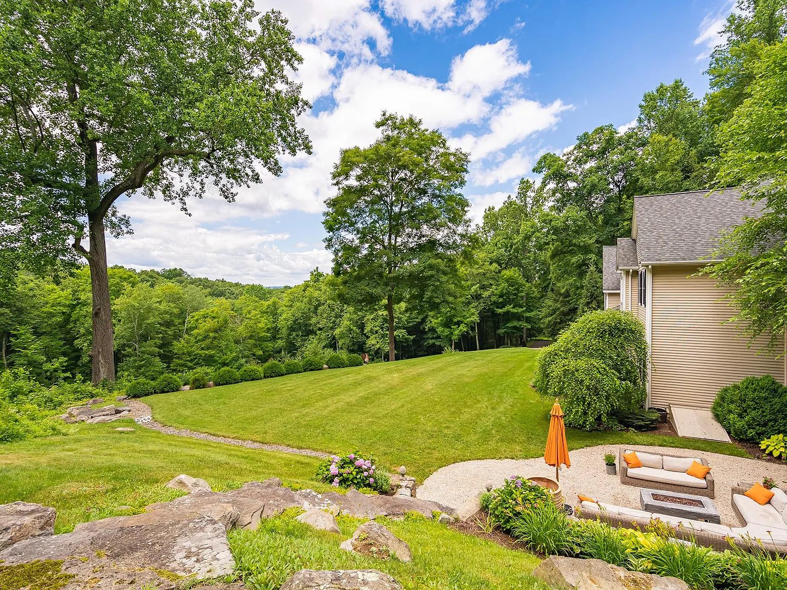 4 bed, 3.5 bath, 3159 sqft, $7,500 — Photo 4
