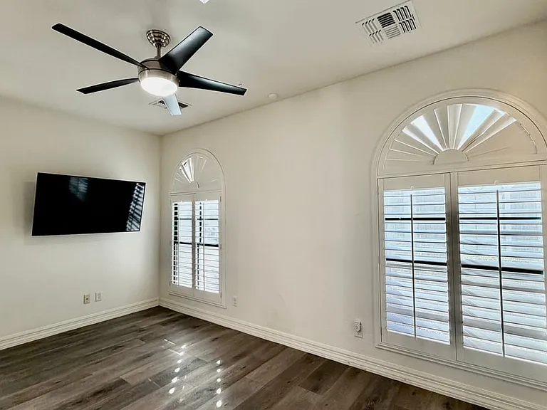 1777 W Ocotillo Rd — Photo 38