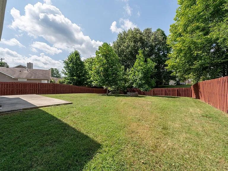 8124 Boone Trce — Photo 12