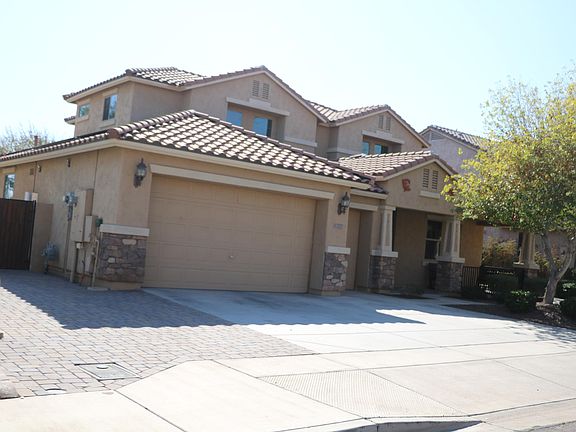 2nd image of 18125 W Orchid Ln