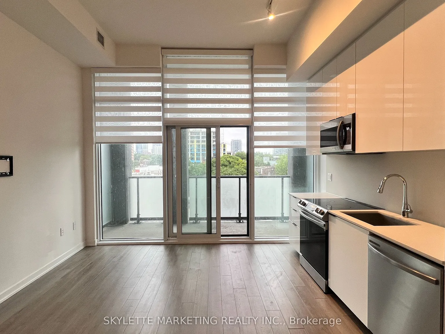 1 bed, $2,100 — Photo 3