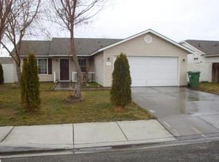 616 Arbutus Ave, Pasco, WA 99301